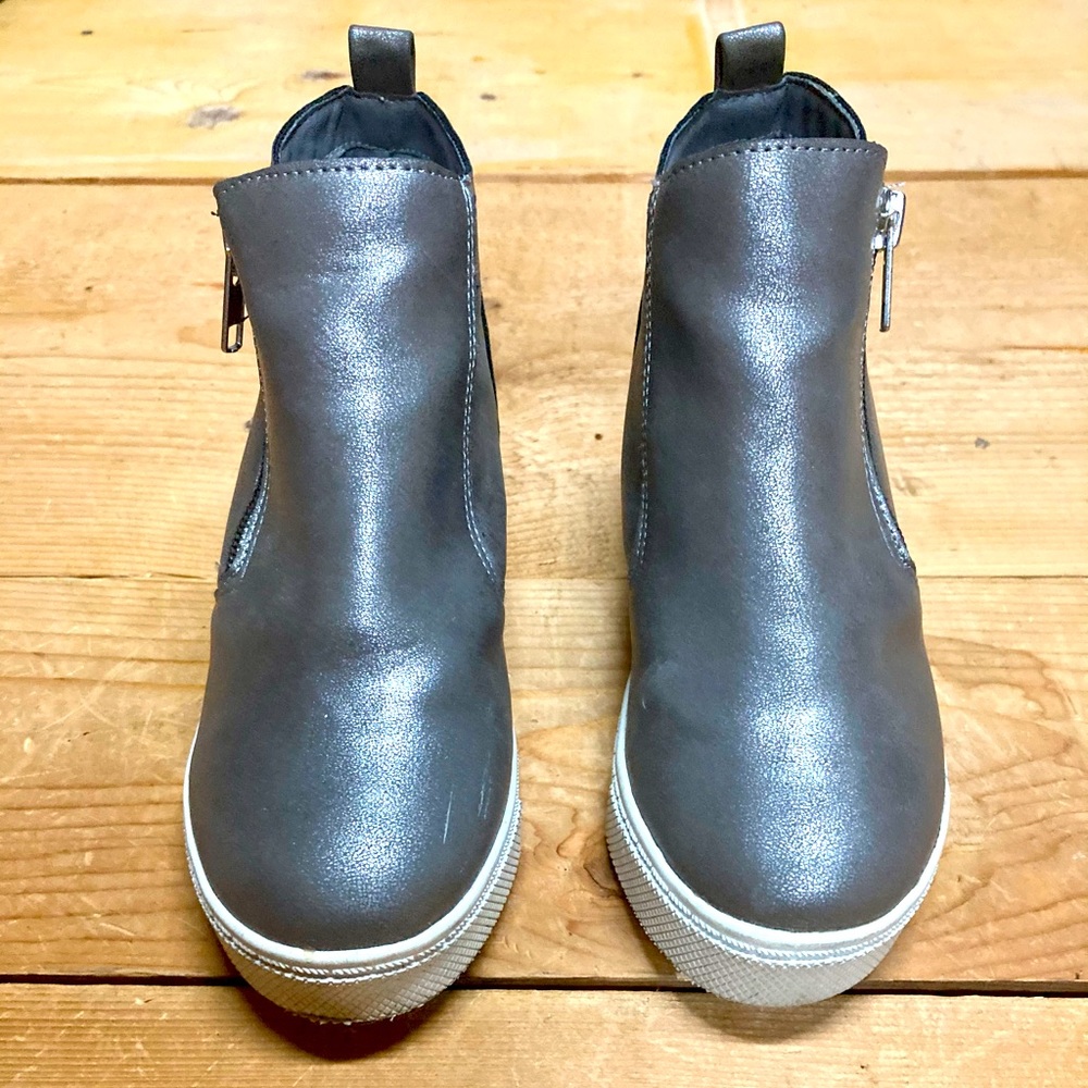 Girls hidden wedge booties